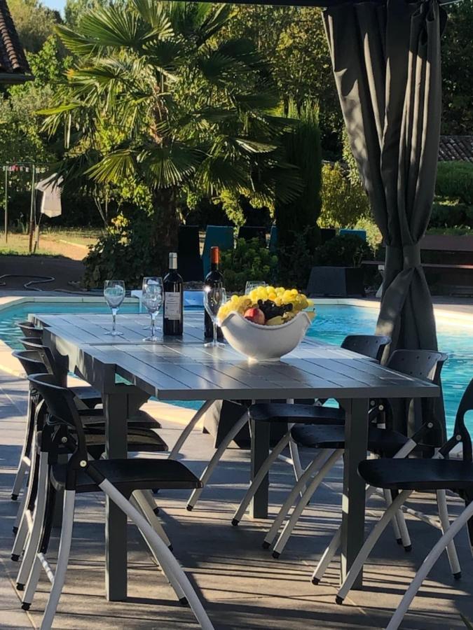 Villa Bergerac Avec Piscine Kültér fotó