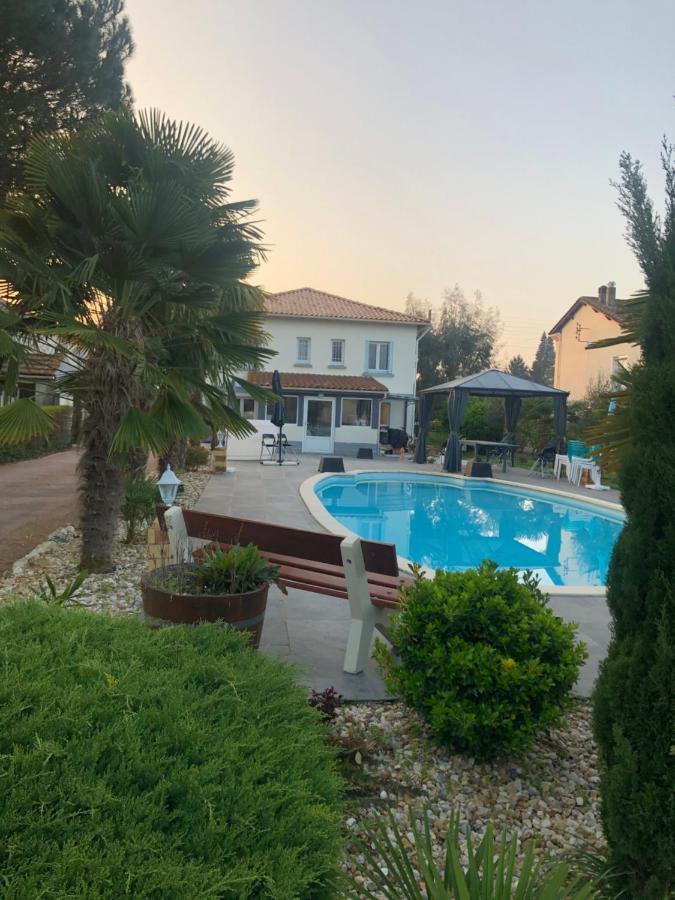 Villa Bergerac Avec Piscine Kültér fotó